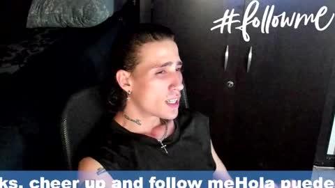 Snapshot of hell_boy66 chatting on December 4, 11:35 pm Eros online show from December 4, 11:35 pm