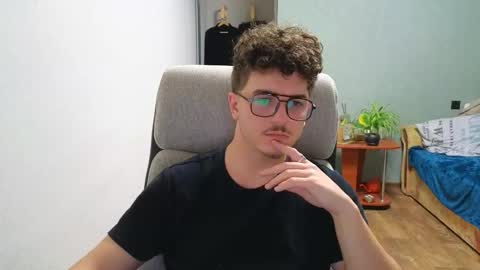 Remy online show from November 13, 2:33 pm