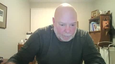 Snapshot of helloforfun111 chatting on February 15, 11:39 am helloforfun111 online show from February 15, 11:39 am