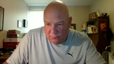 helloforfun111 online show from June 12, 1:53 pm