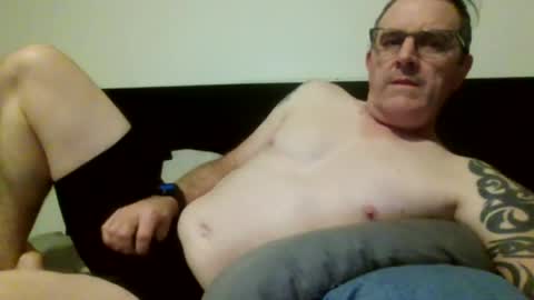 hempie1973 online show from July 20, 11:12 am