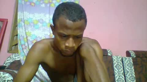 Adrian Honey online show from December 18, 3:15 am