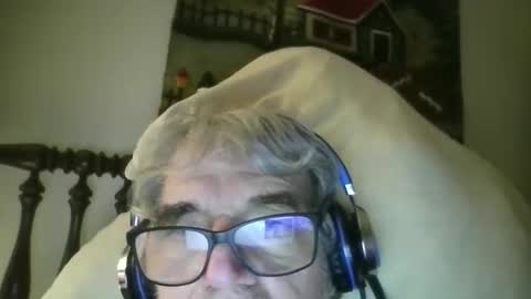 henrybond1979 online show from May 12, 6:55 am