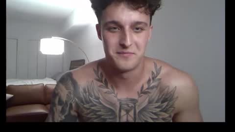 henrydesanti online show from October 25, 2:24 am