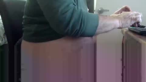 herbee510 online show from November 27, 3:27 pm