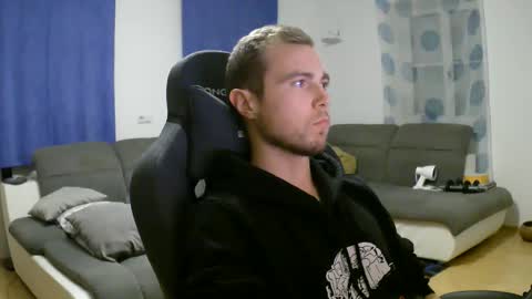 John Pearl online show from December 17, 6:58 pm