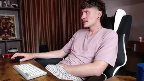 Gregblonde  Alextattoo online show from December 20, 1:57 am