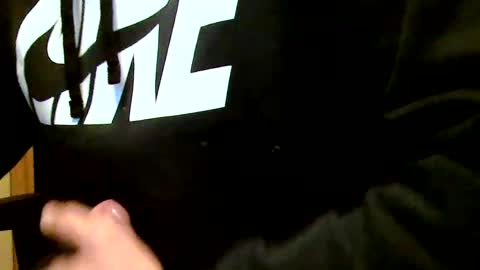 Snapshot of heretost chatting on December 14, 10:24 am mr D online show from December 14, 10:24 am