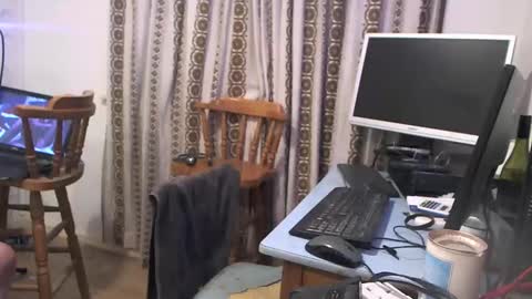 mature online show from December 14, 7:29 am