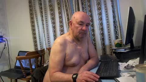 mature online show from February 12, 8:27 am