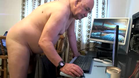 mature online show from December 20, 9:21 am