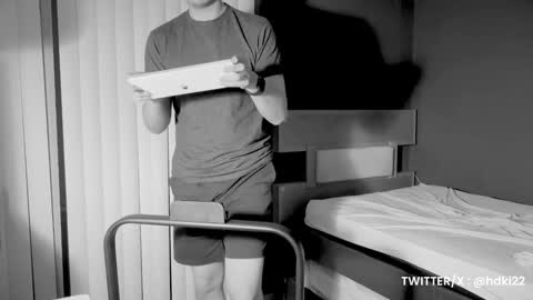 Hideki Kawaki online show from January 18, 1:12 am