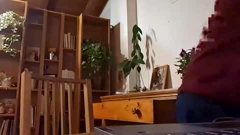 hitmenoww online show from April 15, 8:31 pm