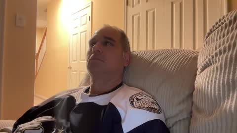 honey_man14 online show from December 8, 4:14 am