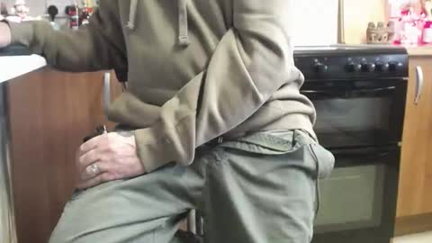 honeymaster290 online show from March 23, 10:10 am