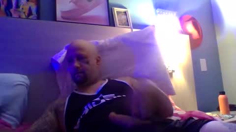 hooliganbilly2 online show from March 3, 6:32 am