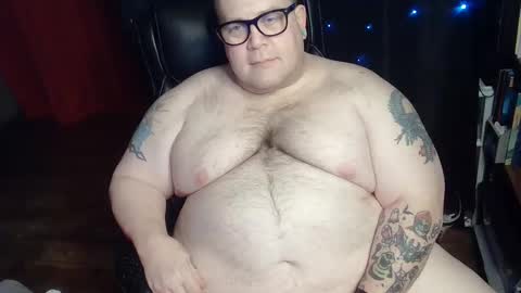 Snapshot of hoosierdaddyxl chatting on December 16, 5:38 am Sir online show from December 16, 5:38 am