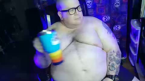 Snapshot of hoosierdaddyxl chatting on October 12, 3:55 am Sir online show from October 12, 3:55 am