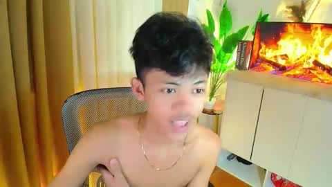 horny_joshxxx online show from June 2, 2:34 am