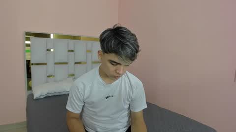 Steven online show from December 15, 1:35 am