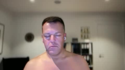 hornyas1975 online show from November 9, 10:36 pm