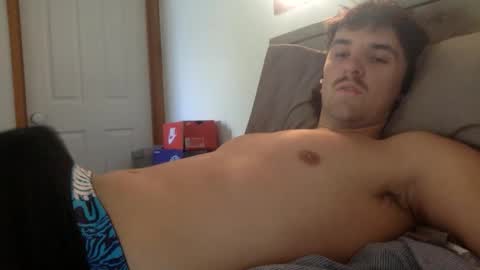 hornyboi186 online show from November 30, 8:05 am