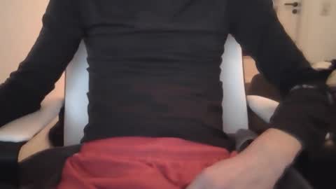 hornygermancollegeboy0 online show from November 29, 3:25 pm