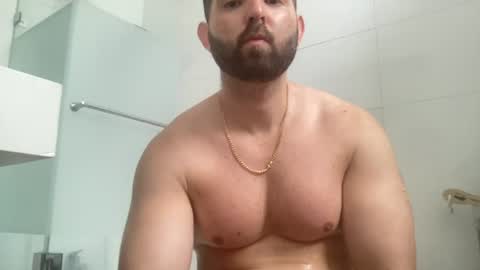 hornygymboyy online show from June 25, 11:37 am