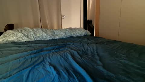 hornyslutass online show from April 4, 10:18 pm