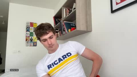 Travis online show from June 1, 8:58 am