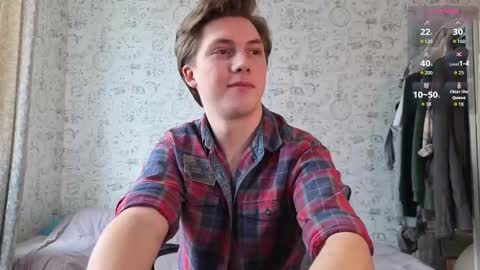 Snapshot of hot_boy_oscar chatting on October 10, 11:15 am Oscar online show from October 10, 11:15 am