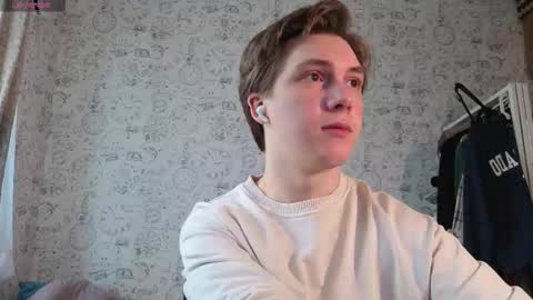 Snapshot of hot_boy_oscar chatting on October 14, 11:06 am Oscar online show from October 14, 11:06 am