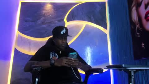 hot_golden_black online show from September 8, 3:33 pm