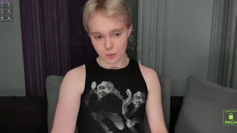 Snapshot of hot_twinkboy chatting on February 8, 11:44 am hot_twinkboy online show from February 8, 11:44 am