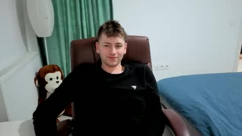 Hotboyshorny online show from March 27, 8:26 am