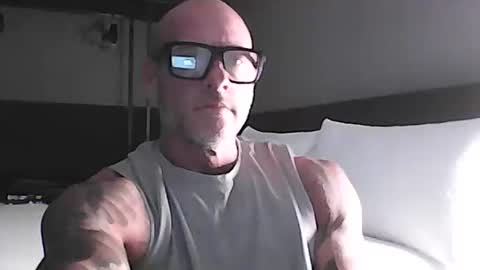 Hotguy4u2see online show from June 10, 10:43 pm