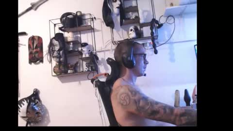 hotkinkytat online show from April 23, 1:24 pm