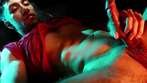 Hotlatinking online show from November 30, 9:17 pm