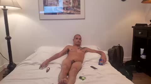 hotlatt4sail online show from October 10, 1:54 am