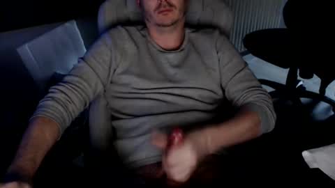 hotnickdk online show from February 6, 7:13 am