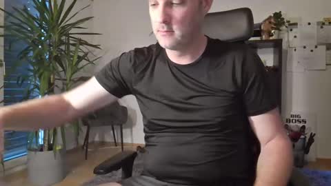 Van online show from January 3, 7:49 am