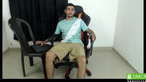 Snapshot of hotsteel420 chatting on September 16, 12:34 am hotsteel420 online show from September 16, 12:34 am