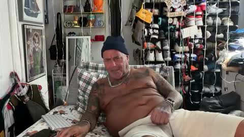 hotstuff775616 online show from December 20, 3:46 am