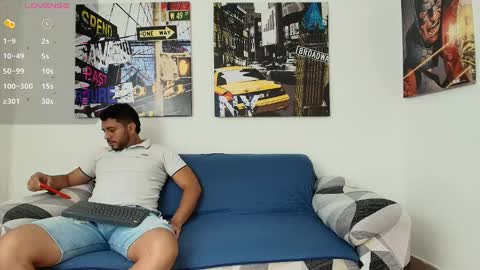 hott_asses online show from January 18, 3:02 am