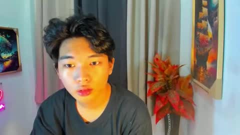 hottestloues online show from March 17, 11:46 am