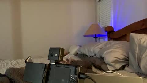 hottiewithabody101 online show from March 11, 4:47 pm