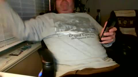 Hottop 1981 online show from February 4, 12:40 am