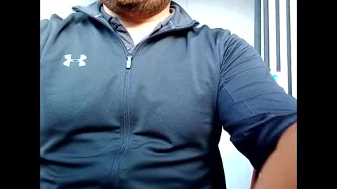 Snapshot of houskji8 chatting on October 4, 7:35 am houskji8 online show from October 4, 7:35 am