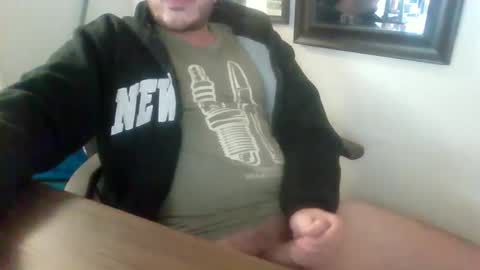 Snapshot of hoyosjay68 chatting on January 11, 6:44 pm Jay.....jayhoe878 SC online show from January 11, 6:44 pm