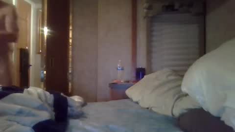 hoytme online show from March 9, 7:23 am